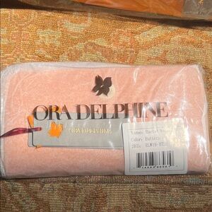 Ora Delphine Peach Clutch